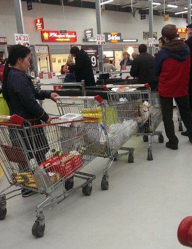 В Европу – с чистой совестью! Украинцы скупают туалетную бумагу  