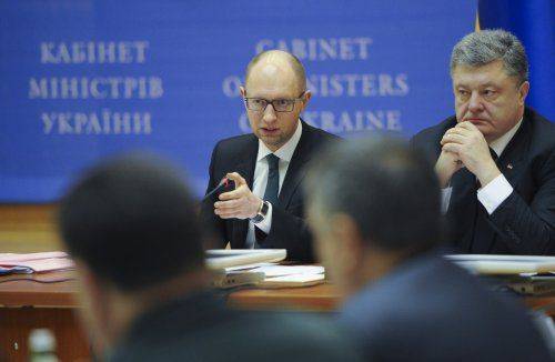 Яценюк отказался уходить в отставку: 40 грн за доллар – не повод