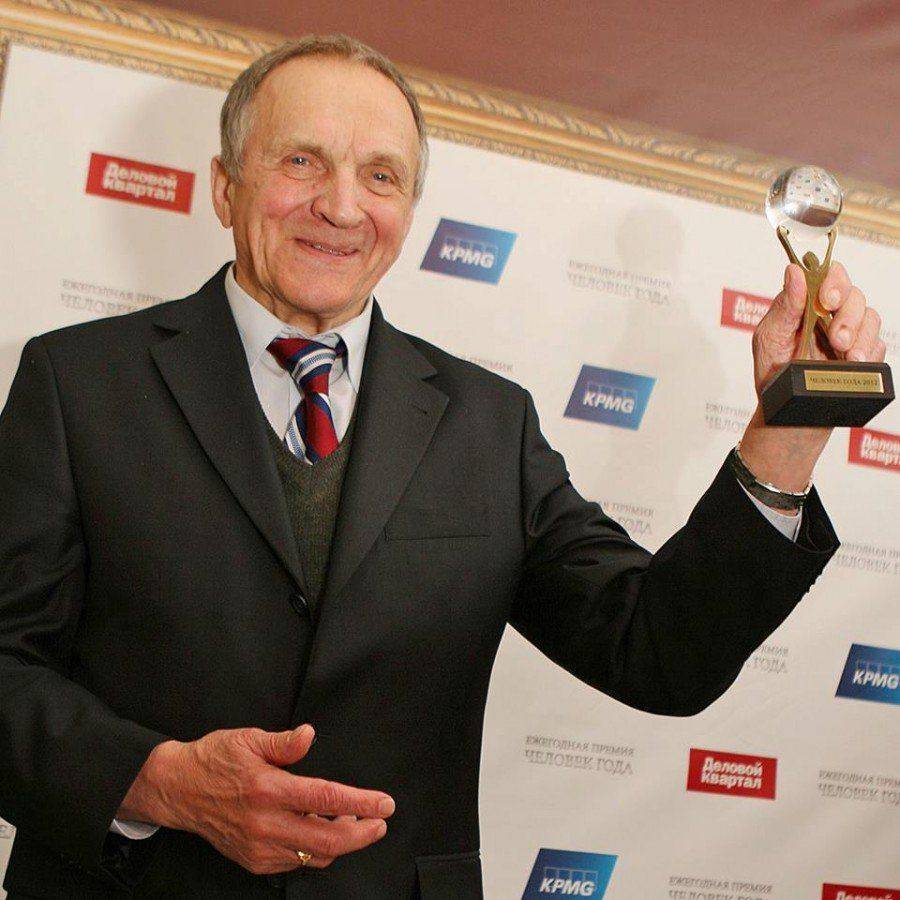 Вот таких людей надо популяризировать, а не дешёвых завсегдатаев ТВ и митингов...