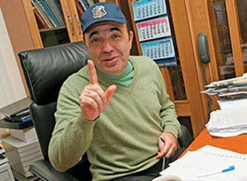 Рабинович: «Алкоголик» Яценюк набрал долгов, а всей стране их сто лет отдавать