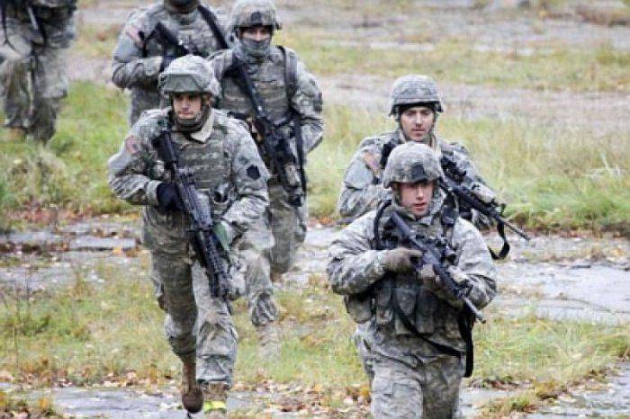 Пентагон перебросит на Украину военнослужащих США из Италии  