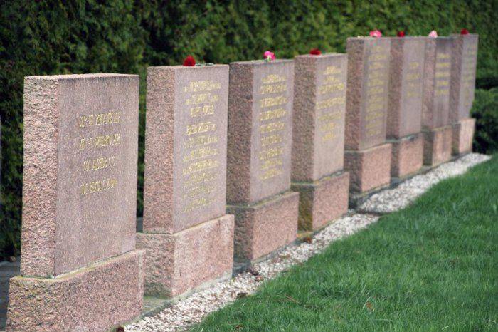 Европейские ценности против украинской дикости. Фоторепортаж из Зеелов