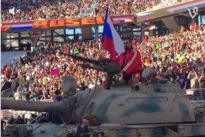 Русский танк в Калифорнии и защитники на киноэкранах