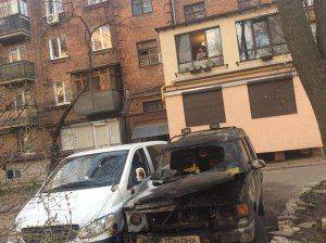 В центре Харькова сожгли камуфлированный джип волонтёра «АТО»