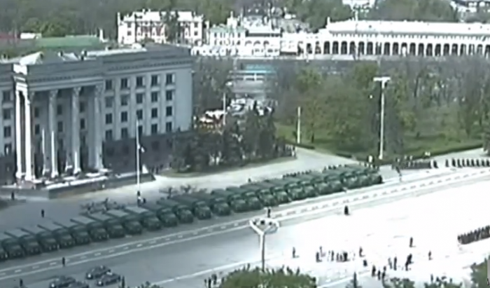 Одесса отпразднует Первомай с бронетранспортерами и военными