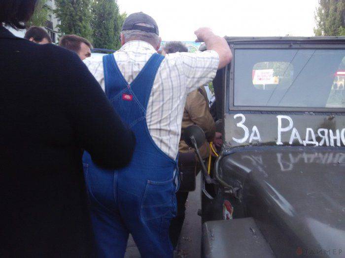 «Автомайдановцы» напали на водителя раритетного «Виллиса»