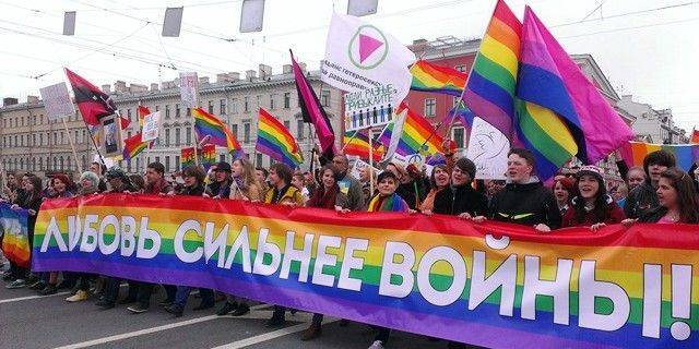 Американский дипломат: США будут бок о бок с Украиной во время гей-парада в Киеве