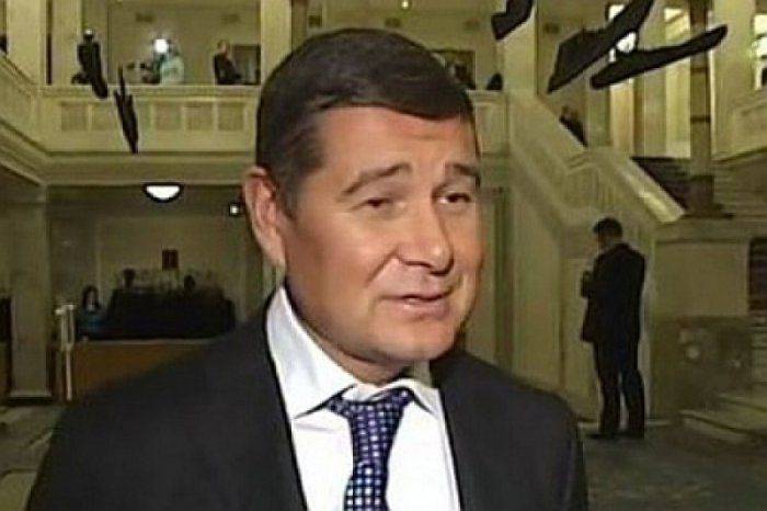 Откровения бизнесмена: мы все скидывались на предвыборную кампанию Яценюка 