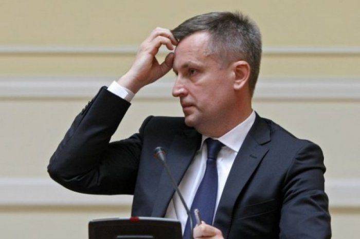 Штрихи к портрету: Наливайченко подворовывал ковры и чайные сервизы