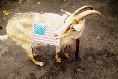 Экс-президент Саакашвили и козел в галстуке