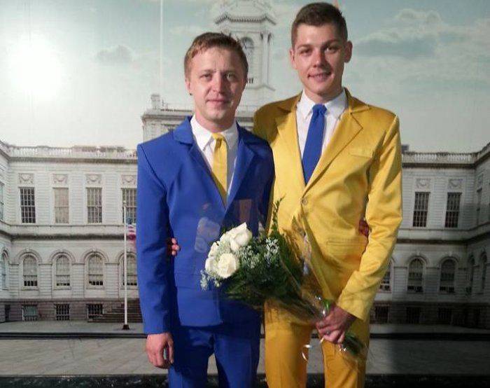 В Нью-Йорке поженились Тарас и Мыкола — гей-пара из Украины