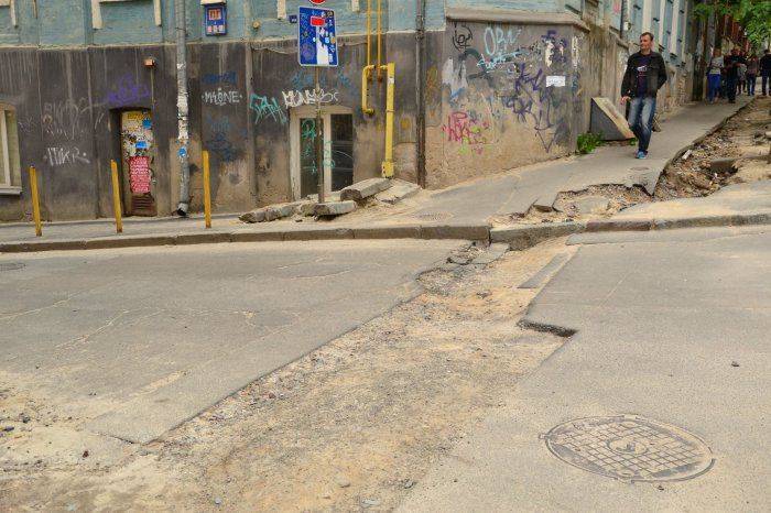 Киевские европейцы, сидя в грязи, завидуют чистенькому и ухоженному Донецку