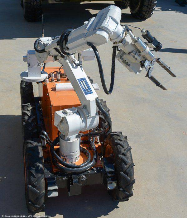 Первые роботы приняты на вооружение российской армии