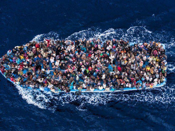 Иммигранты и геи приведут Европу к новой войне