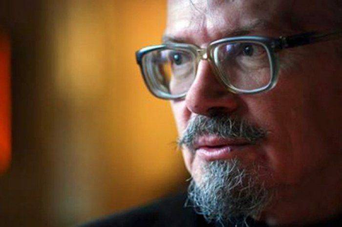 Эдуард Лимонов: Нам мало Крыма, мы хотим и Каховку