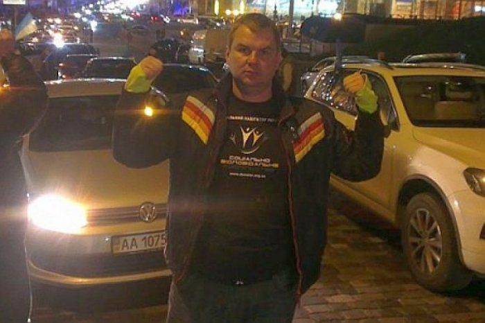 «Ухо Булатова» пытается избавиться от украденной на Майдане машины  