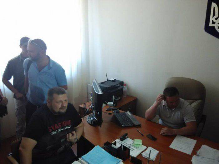 «Евромайдановцы» сорвали суд над своим товарищем-убийцей