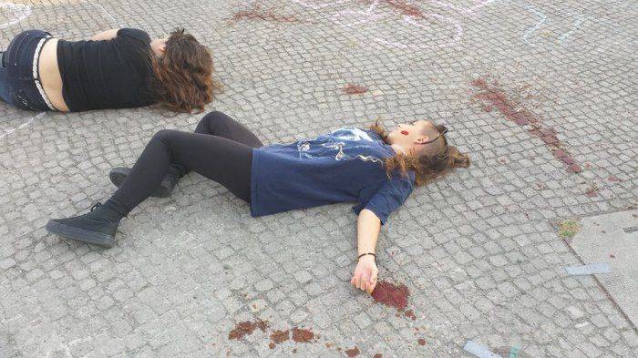 В Берлине Порошенко напомнили об убийствах на Донбассе 