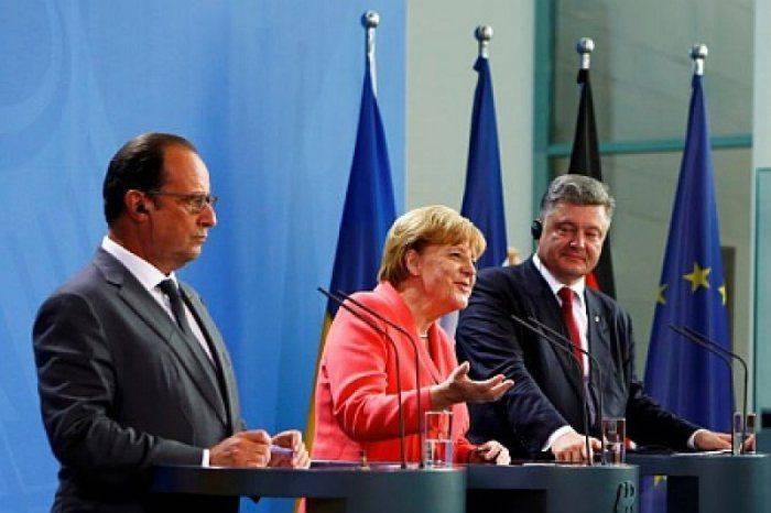 Порошенко «опустили» в Берлине: никаких отступлений от Минска-2  