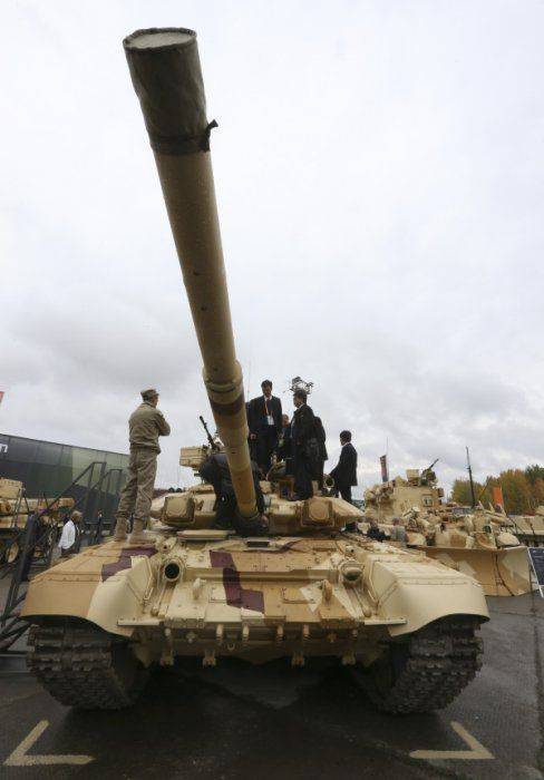 СМИ: танки Т-90 разгромят Abrams в Сирии в случае столкновения