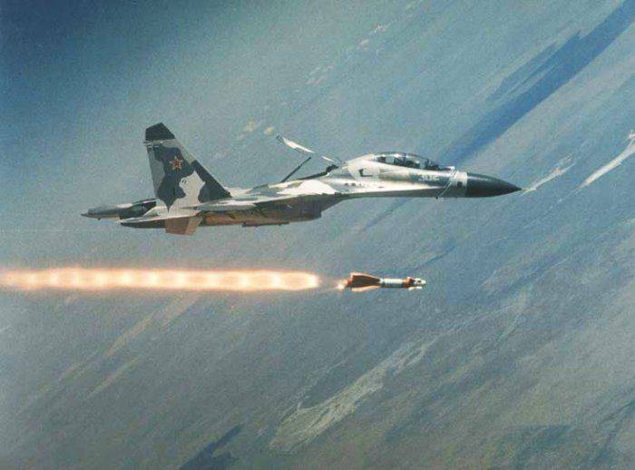 Арабские СМИ: Российские самолеты нанесли удар по позициям ИГИЛ восточнее Алеппо