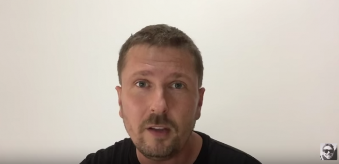 Анатолий Шарий. Пугачева бросила вызов Путину