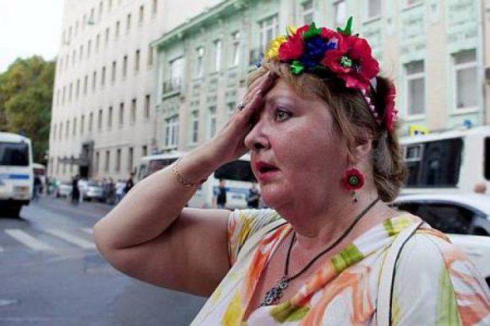 Алексиевич «отрабатывает» Нобелевскую премию. Что отрабатывает Васильева?