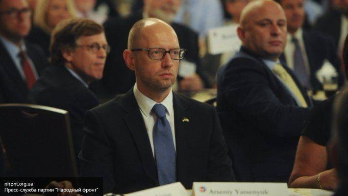 Яценюк: Украина потеряет 2 млрд долларов из-за «Северного потока»-2