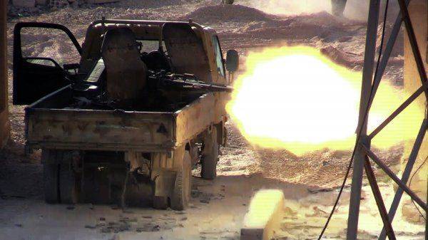 Сирийская армия и российская авиация отбросили боевиков от Латакии