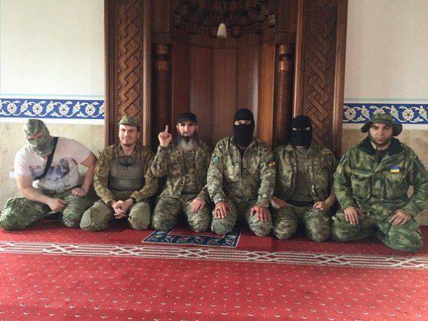 Джихадисты в Украине: «Зачищают» Широкино вместе с «Азовом» и «Правым сектором». Порошенко не в курсе 