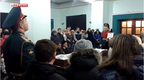 Новочеркасск прощается с погибшим в Сирии морпехом