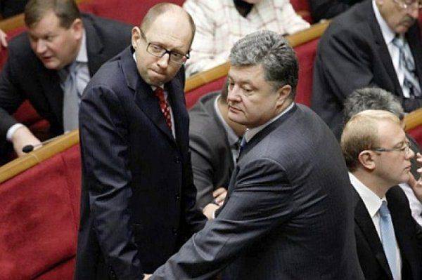 Порошенко и Яценюк привели Украину в 93 год  