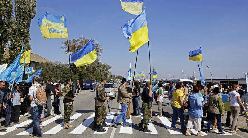 Блокада Крыма: активисты-мародеры грабят жителей херсонской области