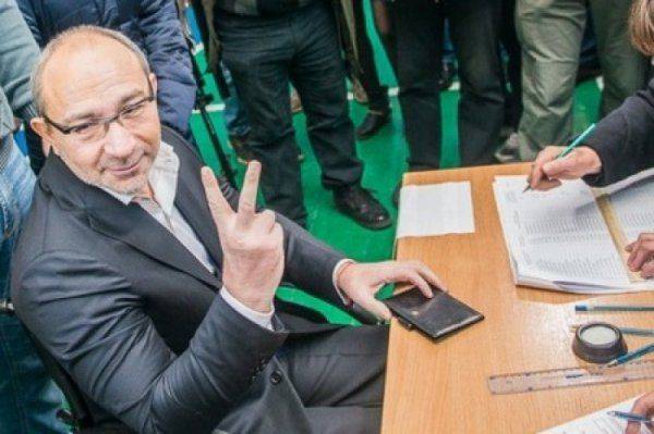 Сессионный зал - не место для для речевок и гимна. Мэр Харькова запретил "Щэневмерлу" 