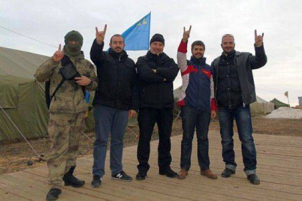 Пополнение «блокадников»: На границу с Крымом прибыли «Серые волки» Эрдогана  