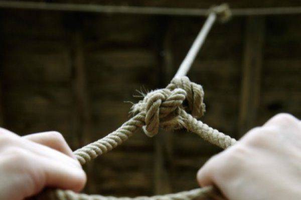 Герой АТО повесился в туалете: нечем было залечивать раны 