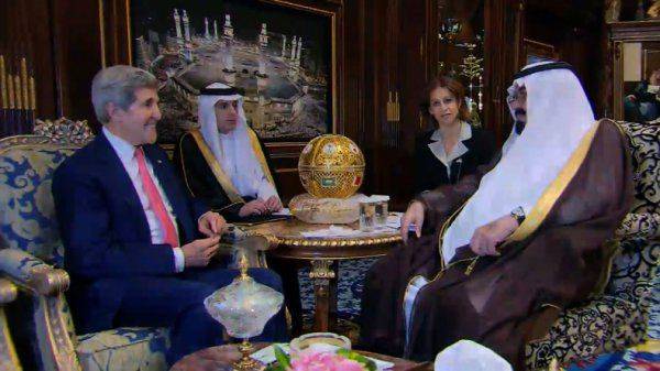 Ставки повышаются: США разыгрывают нефтяную карту против Ирана и России