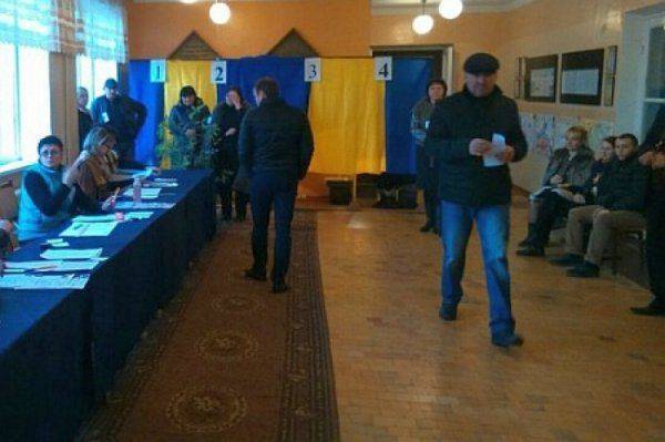 В Сватово и Святогорске состоялись местные выборы: лидируют экс-регионалы