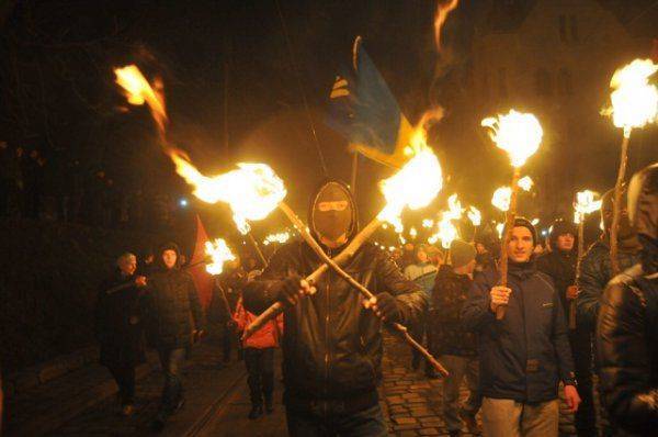 Горящие палки майданных скакунов