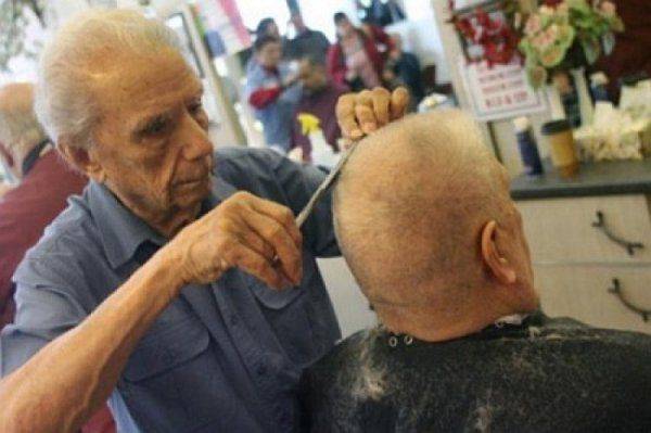 Патриоты Харькова жалуются на дороговизну «паликмахтерских»