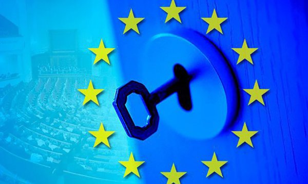 Голландская контрацепция Украины. ЕС предохраняется