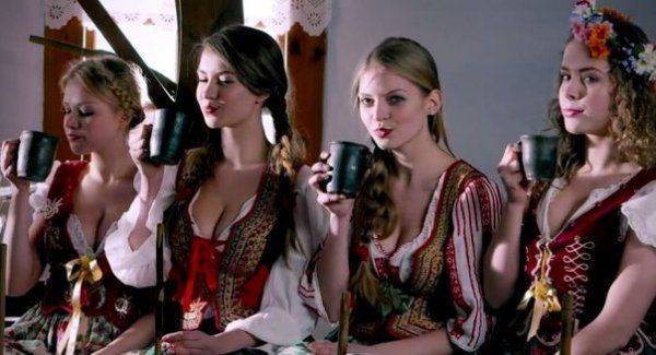 На полячек положили глаз