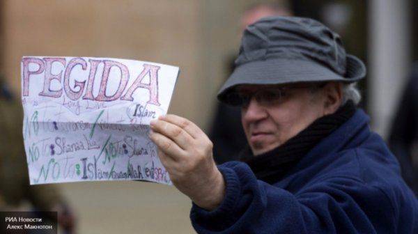 Европа на пороге войны: провокации беженцев и ультраправых