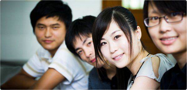 Как здороваются в России и в Китае