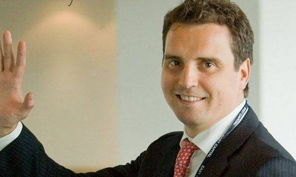 Абромавичус планирует триумфальное возвращение в Кабмин