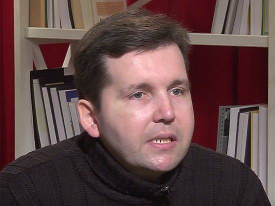 Украинский политолог А.Дорошенко говорил крамольные речи для нынешней Украины...И выпал из окна 9-го этажа