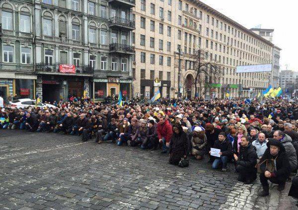 Львовский политолог: Украинцы - инфантильная нация на коленях