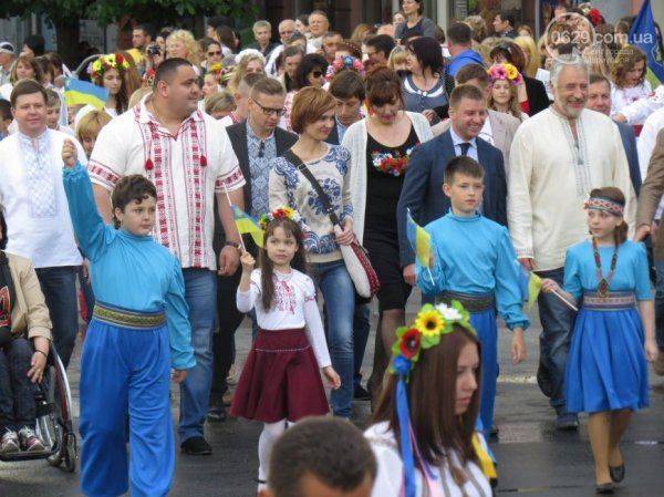 Мариуполь... Клоунада в день генетического кода... 