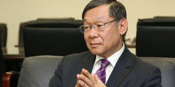 Япония выделяет деньги в помощь Донбассу, а Киев отбирает выплаты у переселенцев