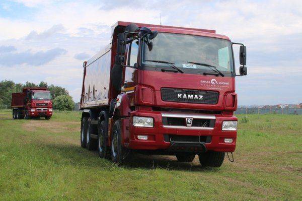 «КАМАЗ» провёл тест-драйв новых самосвалов